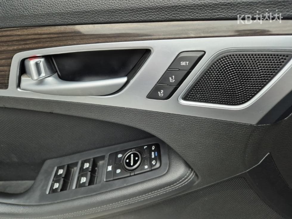 (64so3659)Genesis G803.8 GDI AWD Luxury - 18