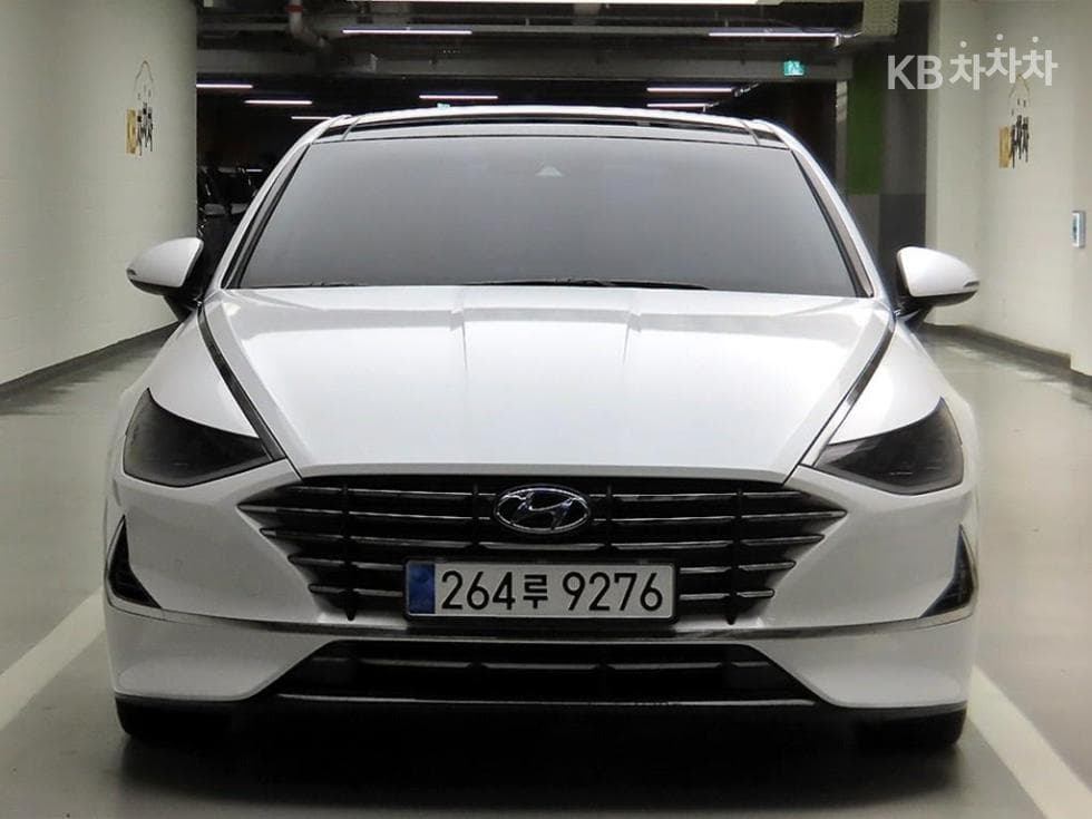 Hyundai Sonata (DN8) 2.0 Inspiration - Image 1