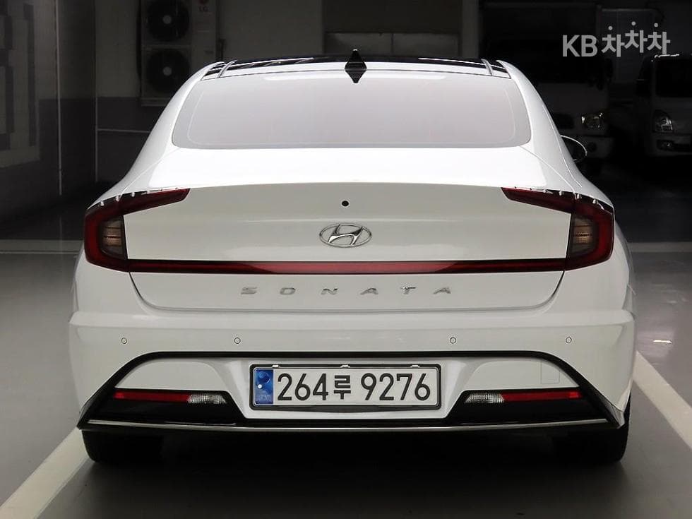 Hyundai Sonata (DN8) 2.0 Inspiration - Image 3