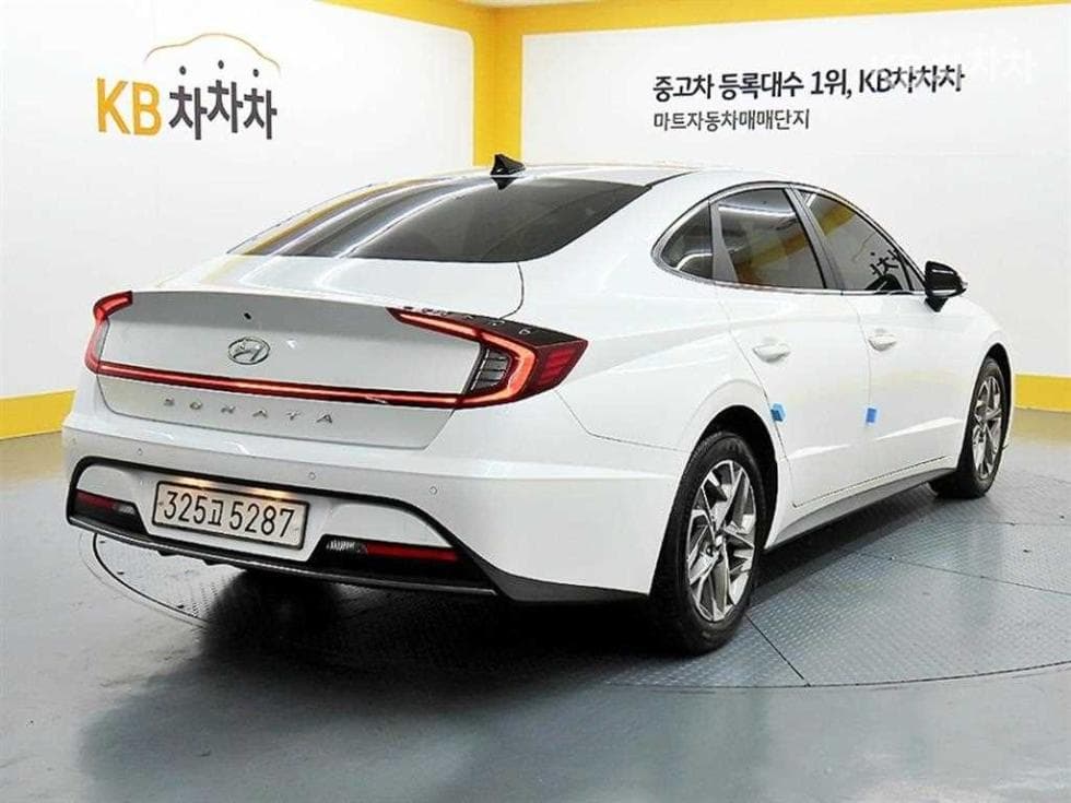 Hyundai Sonata (DN8)2.0 Premium 패밀리 - 4