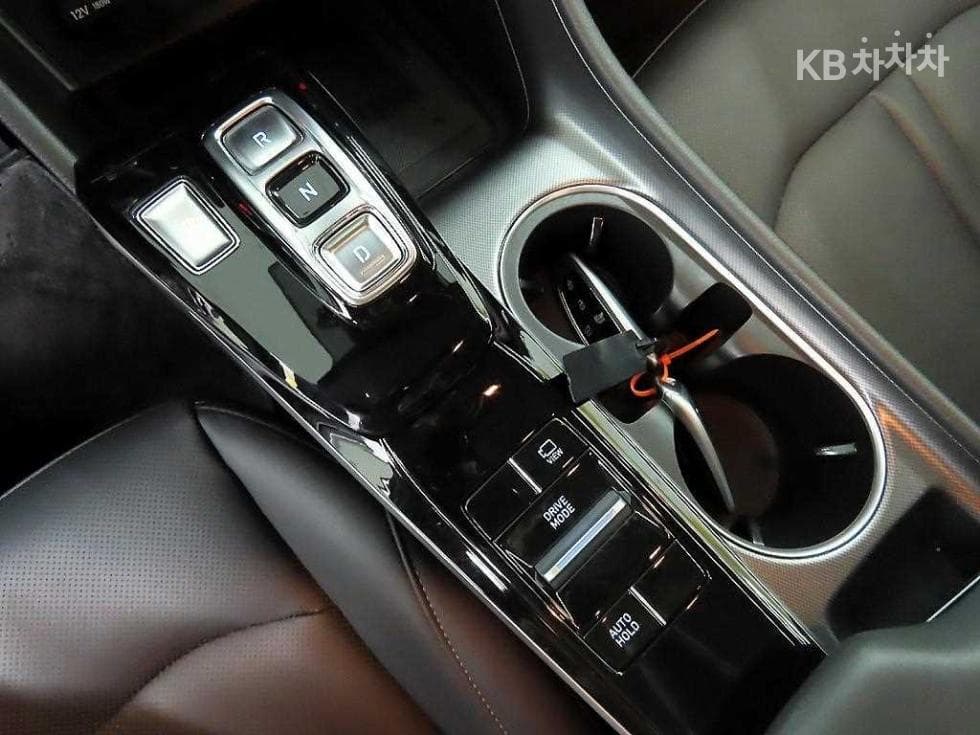 Hyundai Sonata (DN8)2.0 Premium 패밀리 - 10