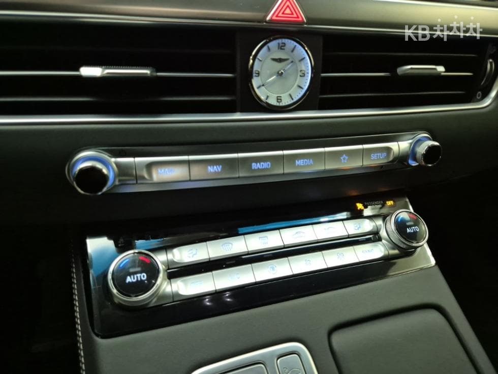 Дженезис G903.8 GDi AWD Лукс - 10