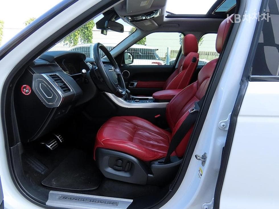 Land Rover Нов Рендж Ровер Спорт3.0 SDV6 HSE Динамик - 5