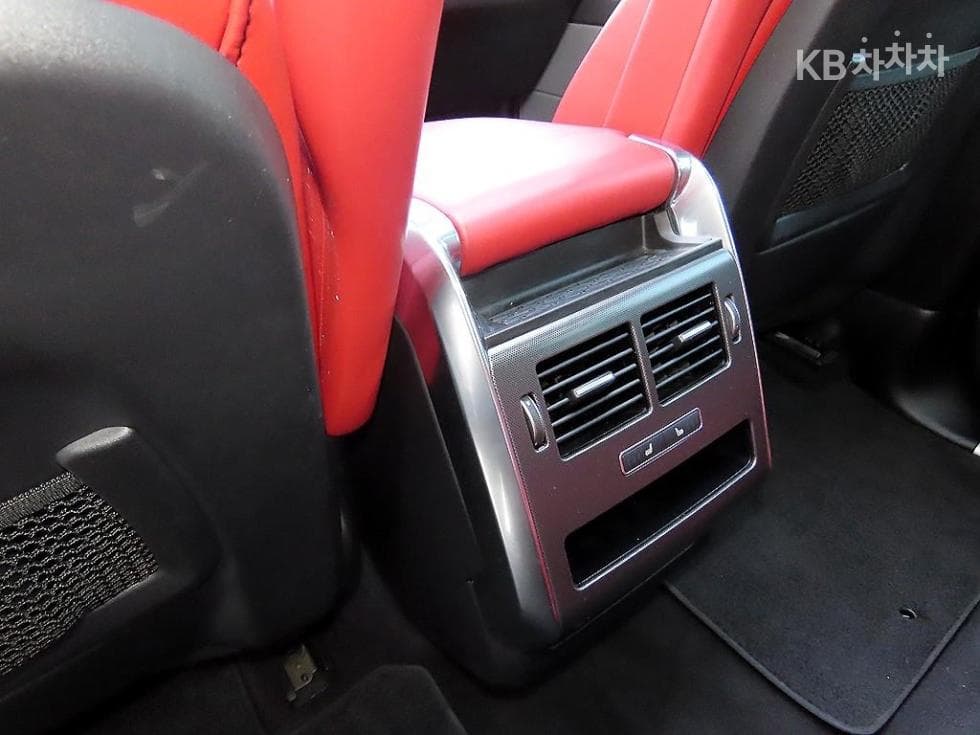 Land Rover Нов Рендж Ровер Спорт3.0 SDV6 HSE Динамик - 16