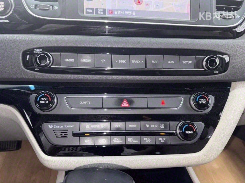 Киа All New Канивал9-местен 2.2 Дизел Престиж - 11