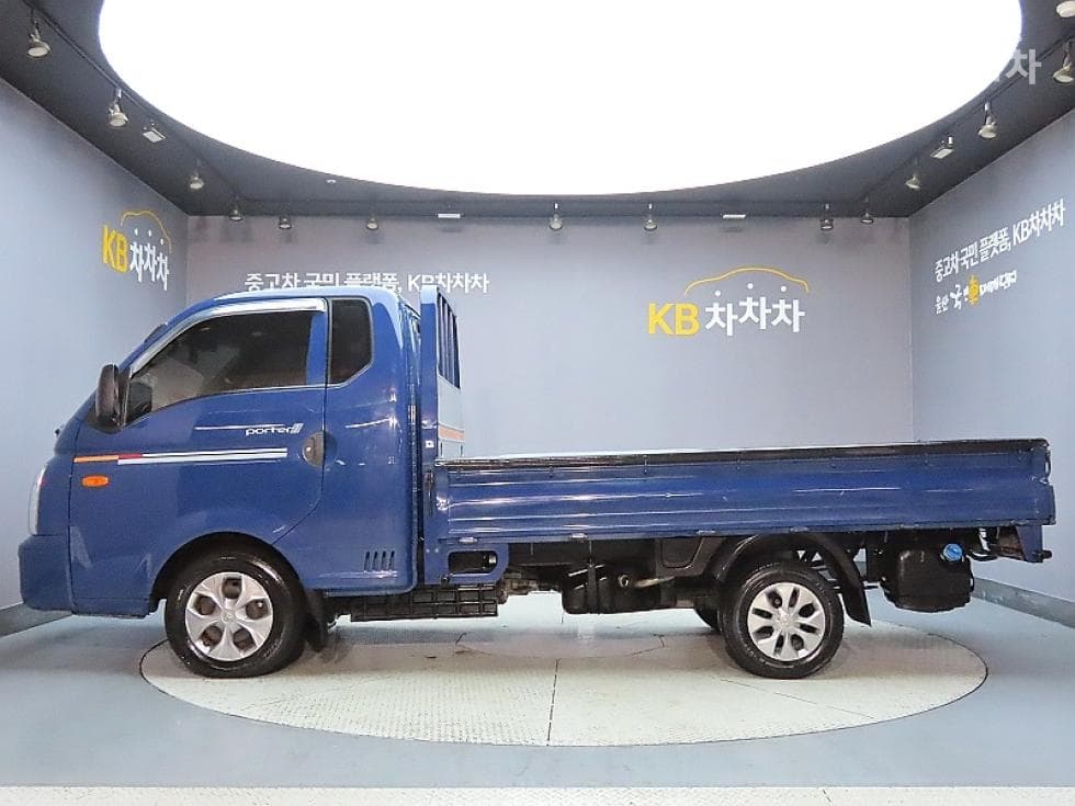 Hyundai Porter 2Extra Long Super Cab CRDi Smart - 5