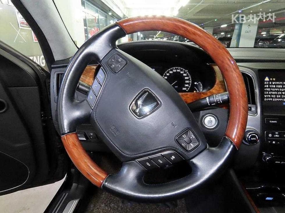 Hyundai Equus(신형)VS460 Prestige - 8