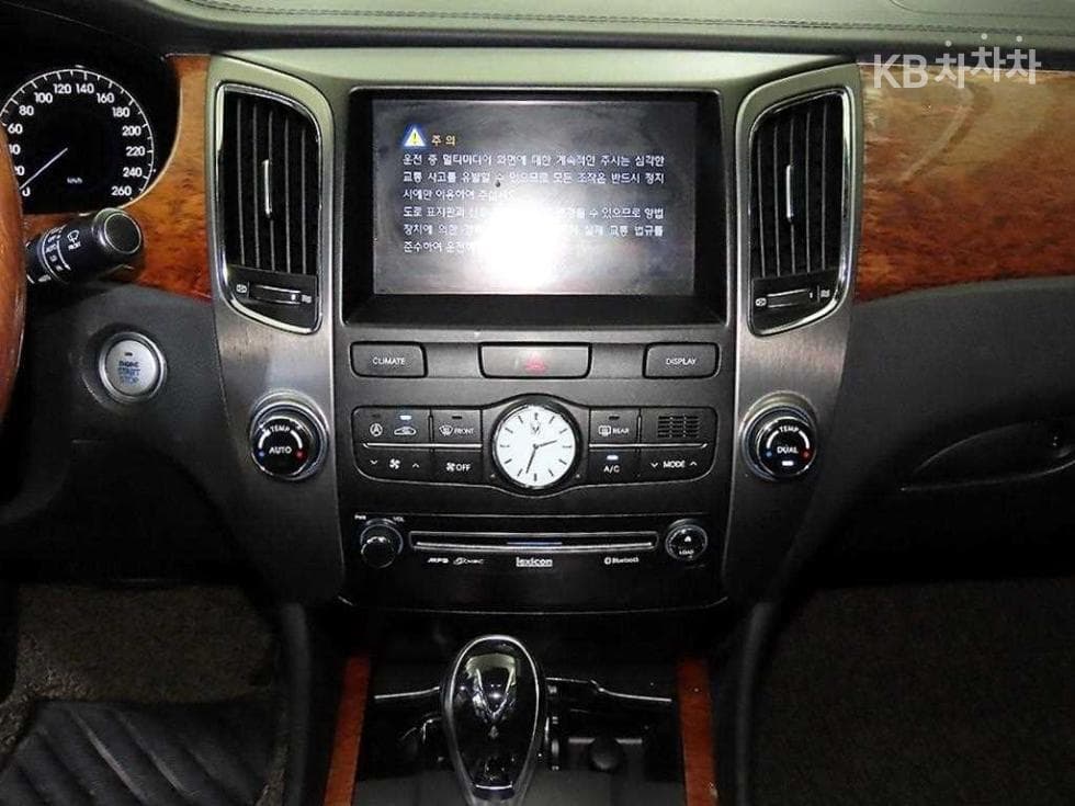 Hyundai Equus(신형)VS460 Prestige - 11