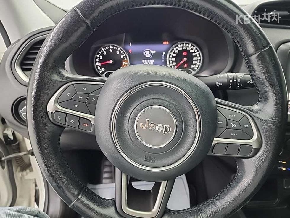 지프 레니게이드2.4 Limited FWD - 9