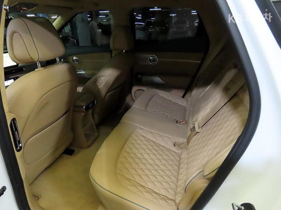 Дженезис GV60Стандартен AWD Стандартен - 7