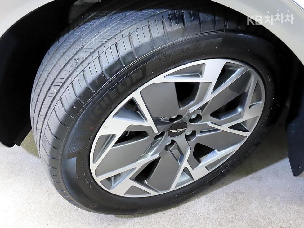 Дженезис GV60Стандартен AWD Стандартен - 20