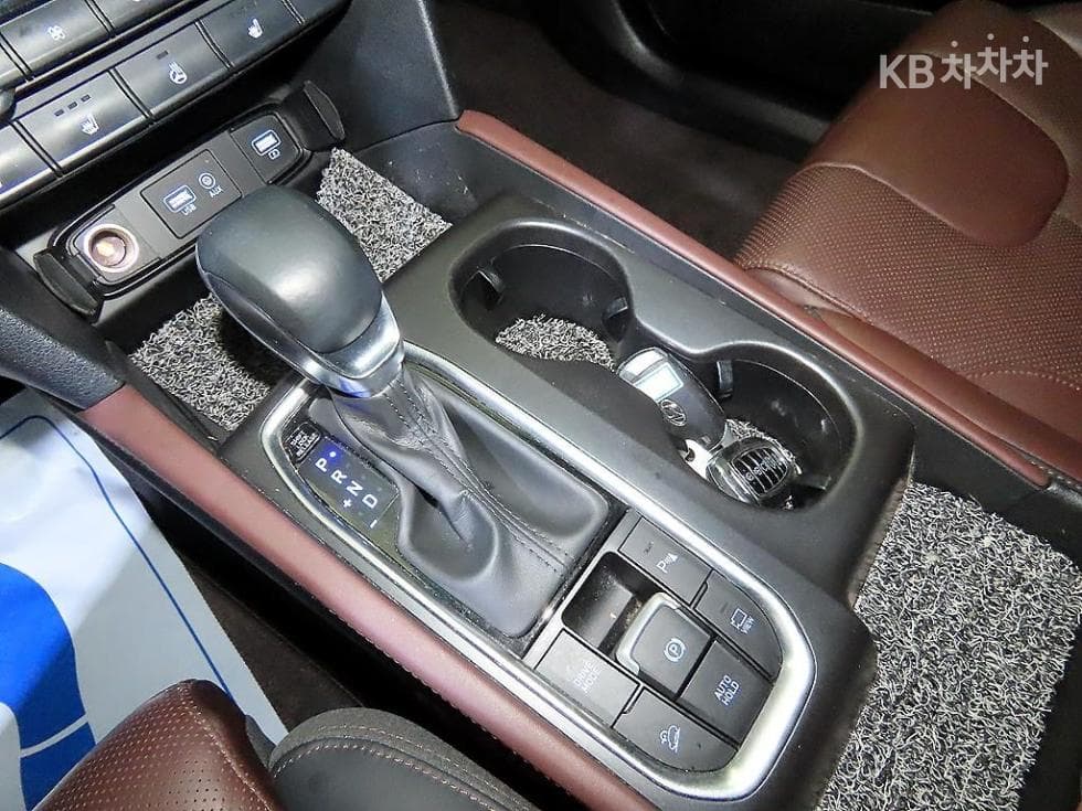 Хюндай Санта Фе TMБензин 2.0T 4x4 Inspiration - 12