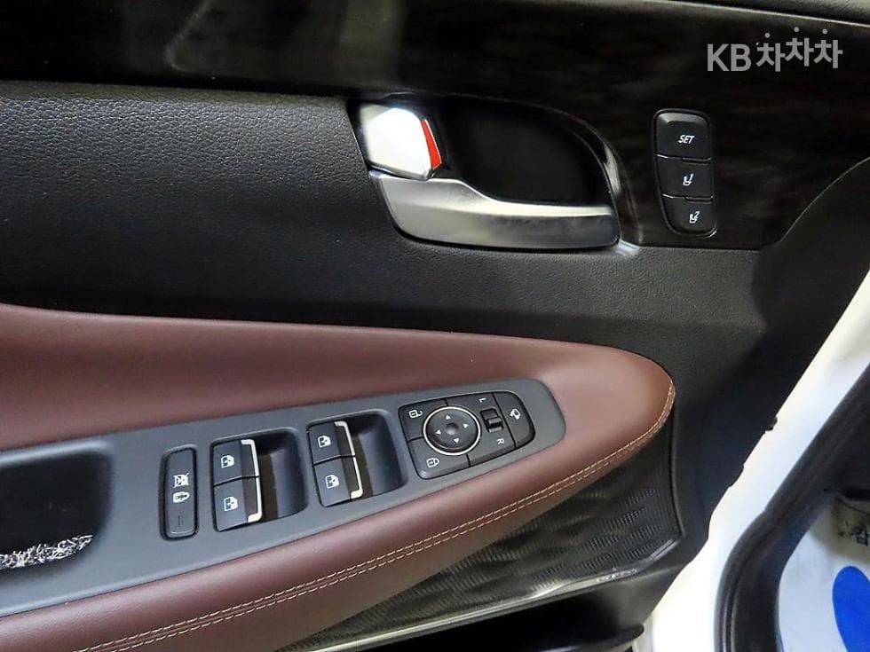 Хюндай Санта Фе TMБензин 2.0T 4x4 Inspiration - 13