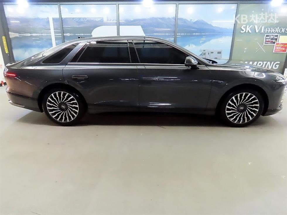 Hyundai All New Grandeur Hybrid 1.6 Turbo Gasoline Calligraphy - Image 3