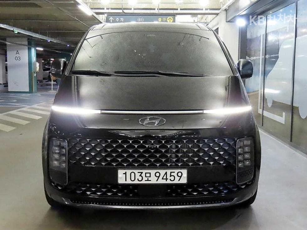 Hyundai Staria Lounge2.2 Lounge 9 Inspiration - 2