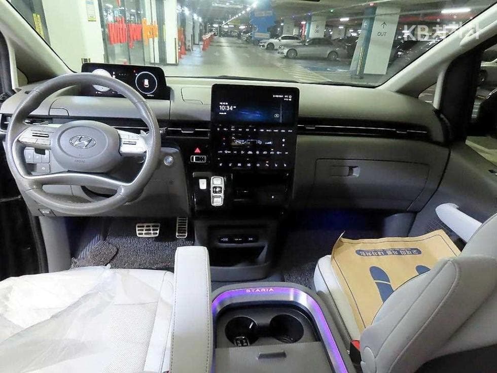 Hyundai Staria Lounge2.2 Lounge 9 Inspiration - 10