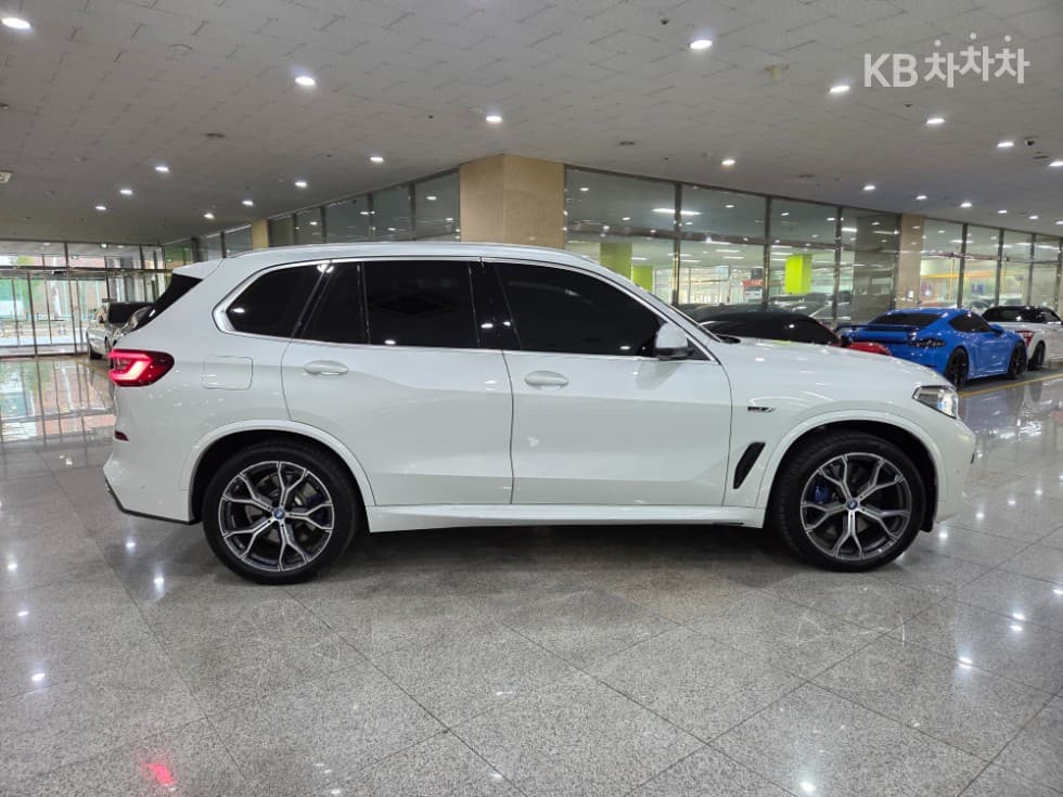 BMW X5 (G05)xDrive 45e M Sport - 5