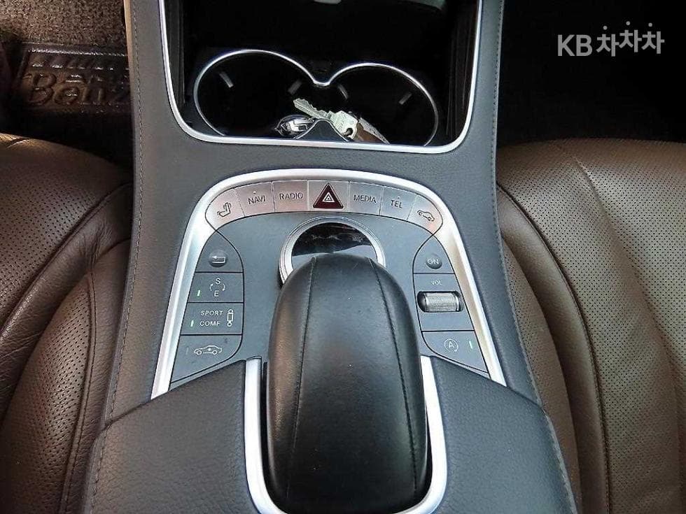 Mercedes-Benz Нов S-КласS350 d 4MATIC W222 - 12