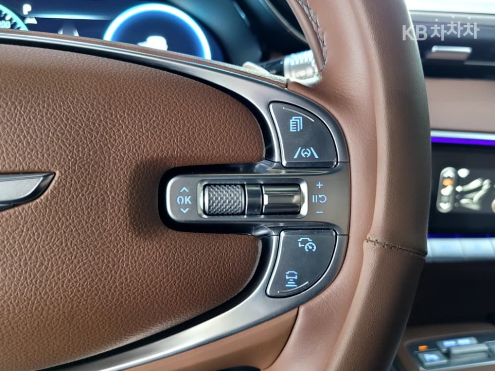 Genesis GV70Gasoline 2.5T 2WD - 12