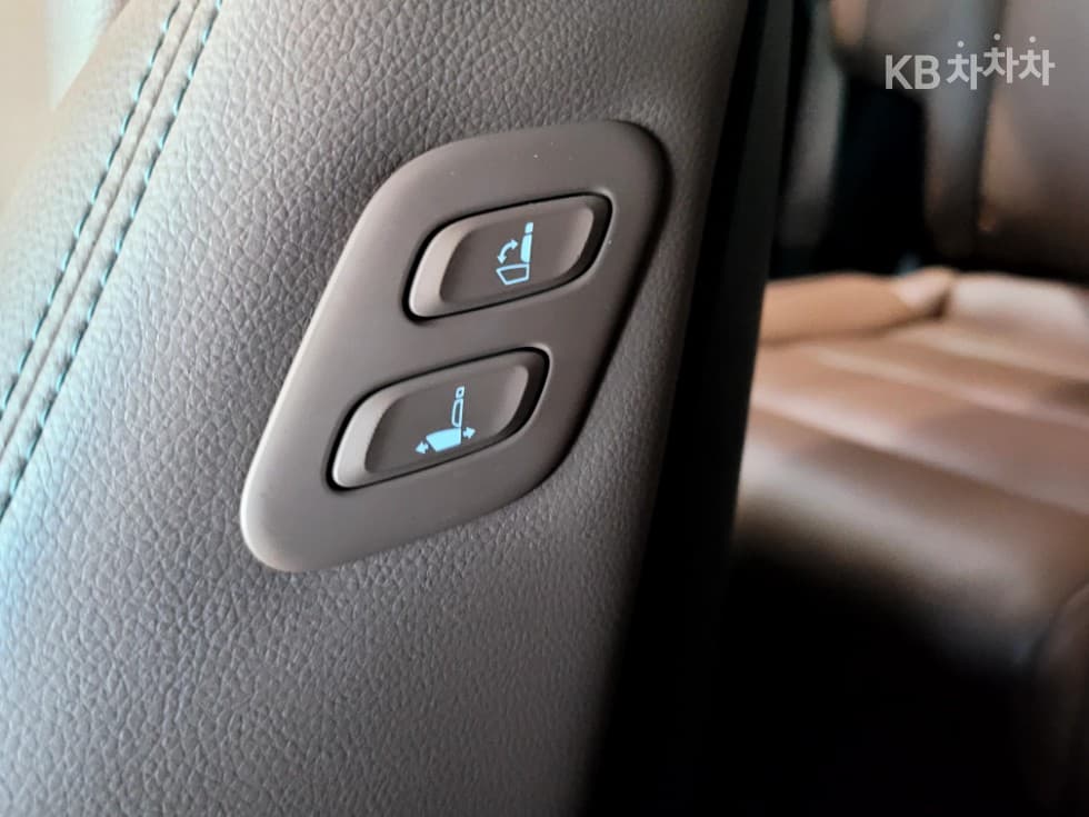 Genesis GV70Gasoline 2.5T 2WD - 25