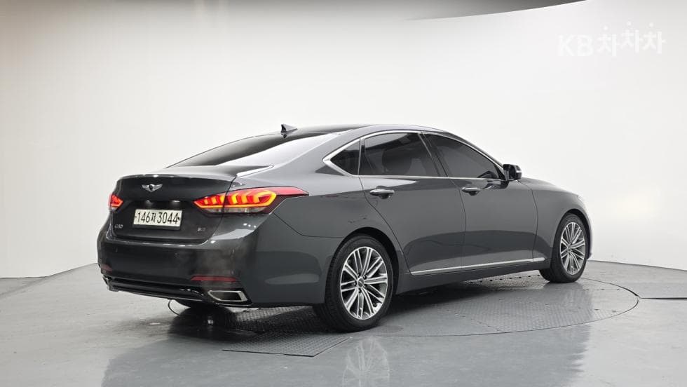 Genesis G803.3 GDI Luxury - 2