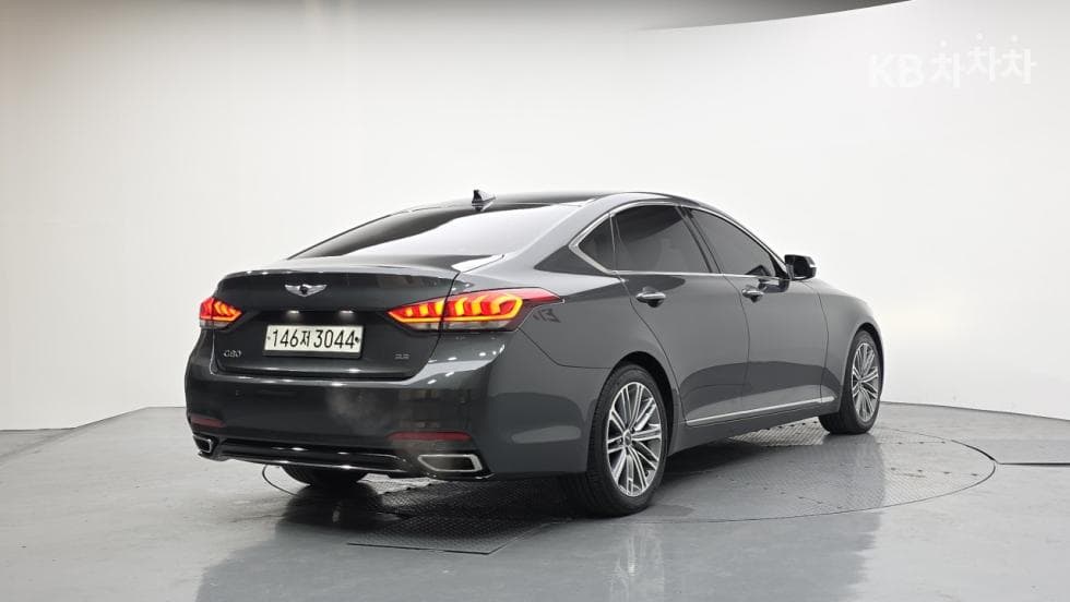 Genesis G803.3 GDI Luxury - 4