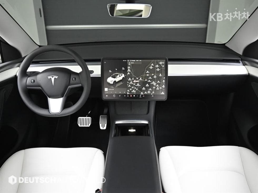 테슬라 Model YRWD Стандартен - 7