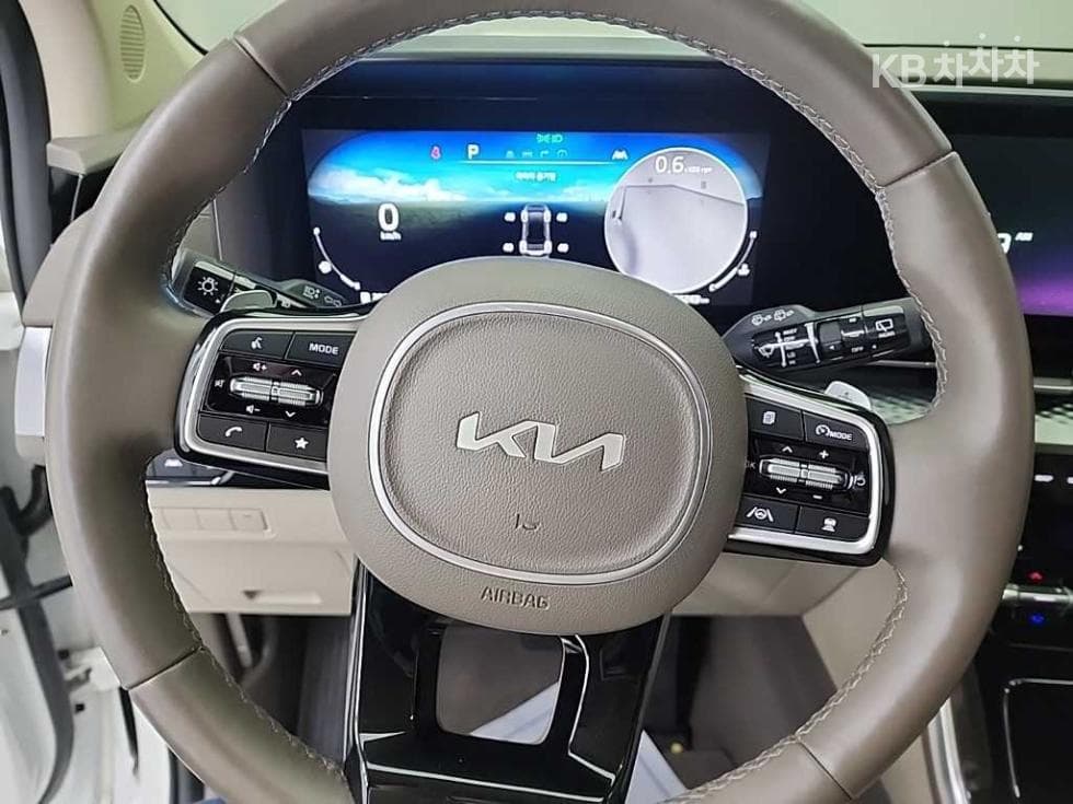 Киа Канивал 4-то поколениеВисок Лимузин (Канивал) G3.5 GDI 4-местен Signature - 9