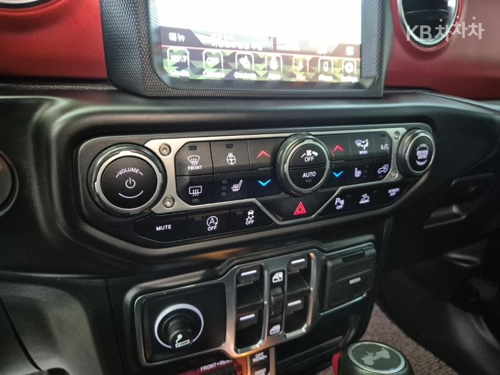 지프 랭글러 (JL)2.0 루비콘 하이 4도어 Standard - 16