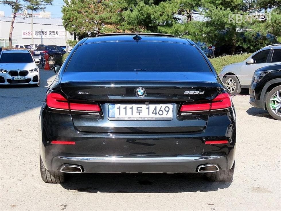 BMW 올New5 Series (G30)523d xDrive Luxury - 4