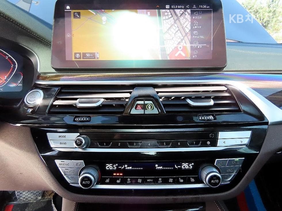 BMW 올New5 Series (G30)523d xDrive Luxury - 13