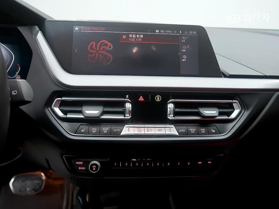 BMW 1시리즈 (F40)120i M Sport - 9