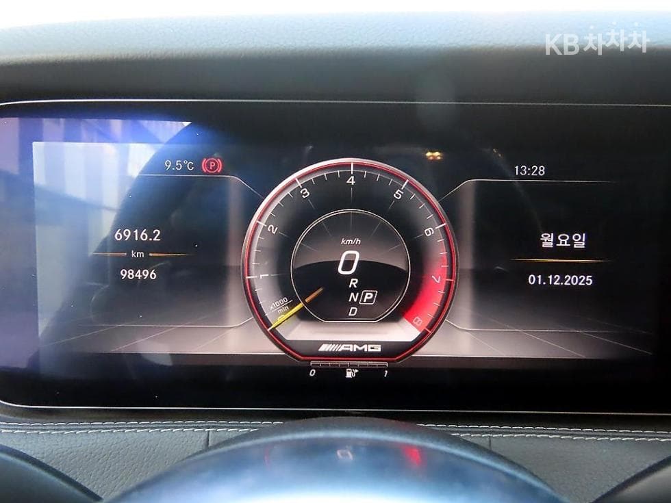 Mercedes-Benz New S-ClassS63 AMG 4MATIC+ Coupe - 9