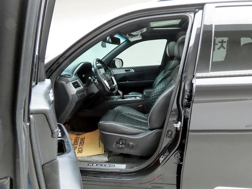 KG Mobility All New Rexton2.2 4WD 더 블랙 - 11