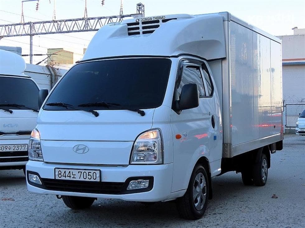 Хюндай Porter 2 LPG 냉동Товарна надстройка차 Удължено междуосие Super Cab Смарт - Image 1