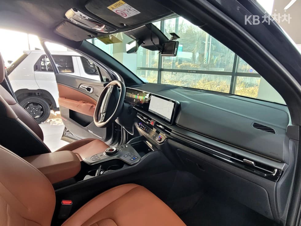 Kia The New (facelift) Sportage1.6 Gasoline Turbo 2WD X-Line - 4