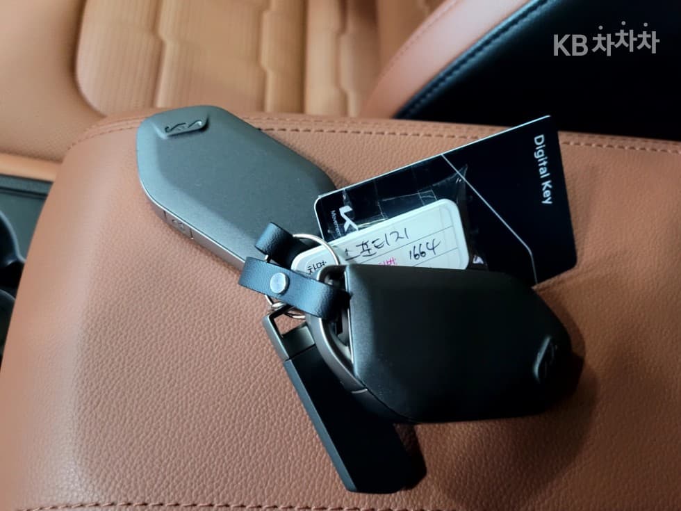 Kia The New (facelift) Sportage1.6 Gasoline Turbo 2WD X-Line - 21