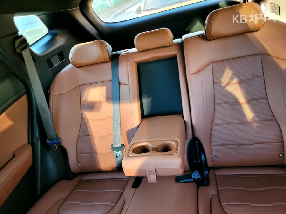 Kia The New (facelift) Sportage1.6 Gasoline Turbo 2WD X-Line - 29