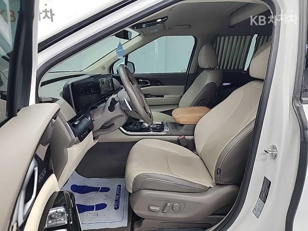 Киа The New (фейслифт) Канивал 4-то поколениеВисок Лимузин (Канивал) D2.2 9-местен Signature - 11