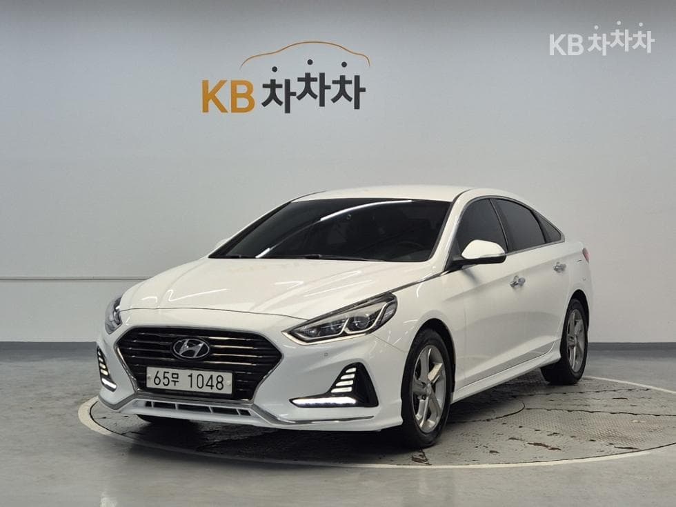 Hyundai Sonata New Rise 2.0 Modern - Image 1