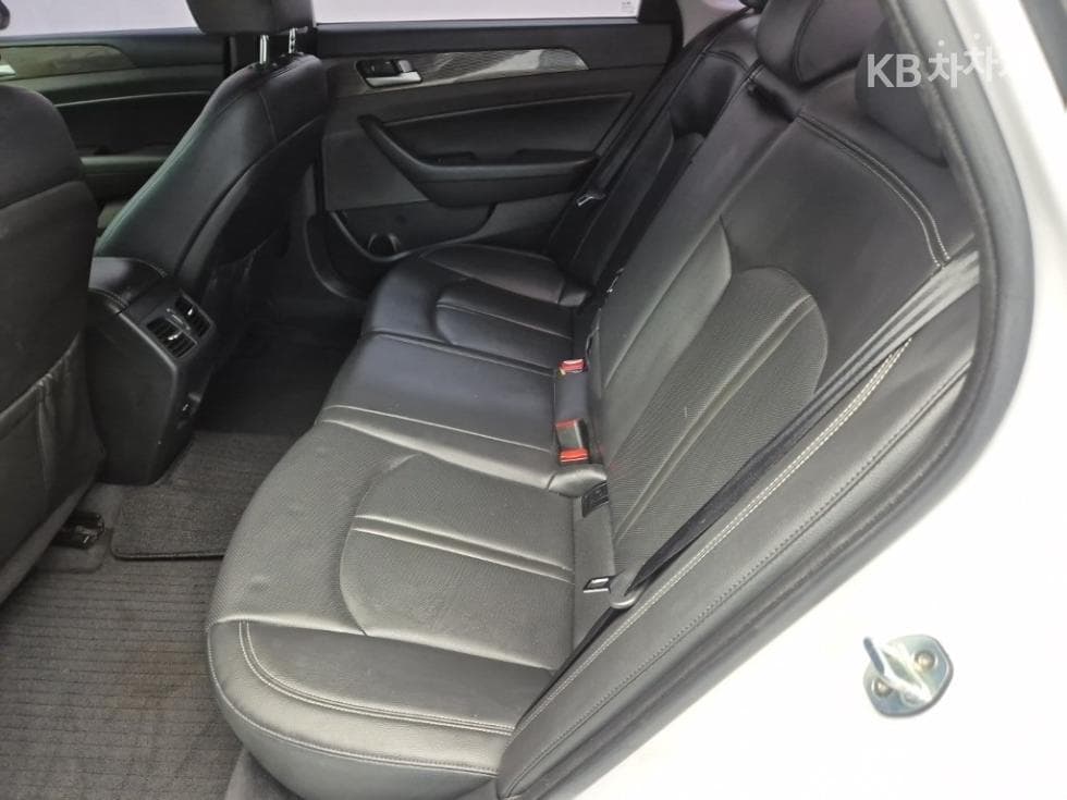 Hyundai Sonata New Rise2.0 Modern - 12