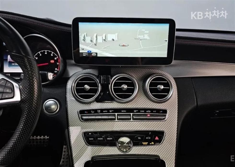 Mercedes-Benz The New (фейслифт) C-КласC450 AMG 4MATIC - 14