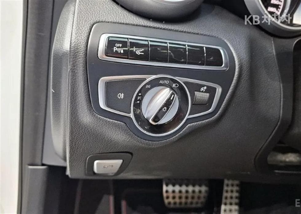 Mercedes-Benz The New (фейслифт) C-КласC450 AMG 4MATIC - 18