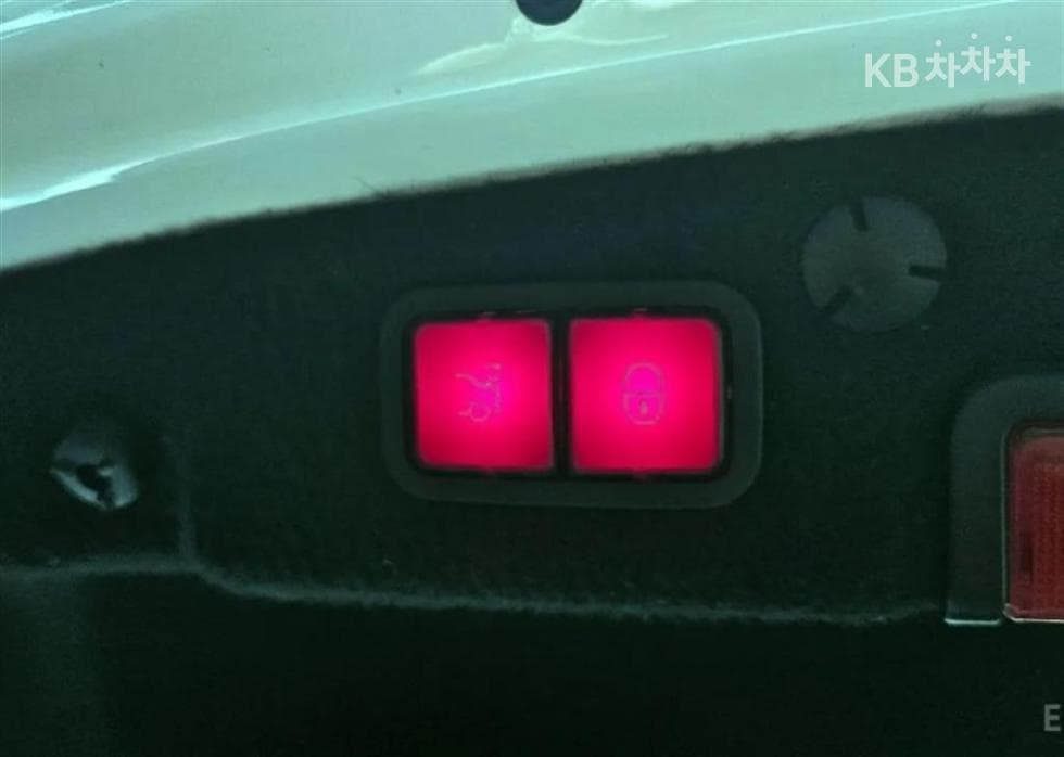 Mercedes-Benz The New (фейслифт) C-КласC450 AMG 4MATIC - 20