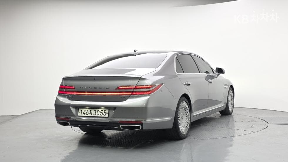 Genesis G903.8 GDi AWD Premium Luxury - 2