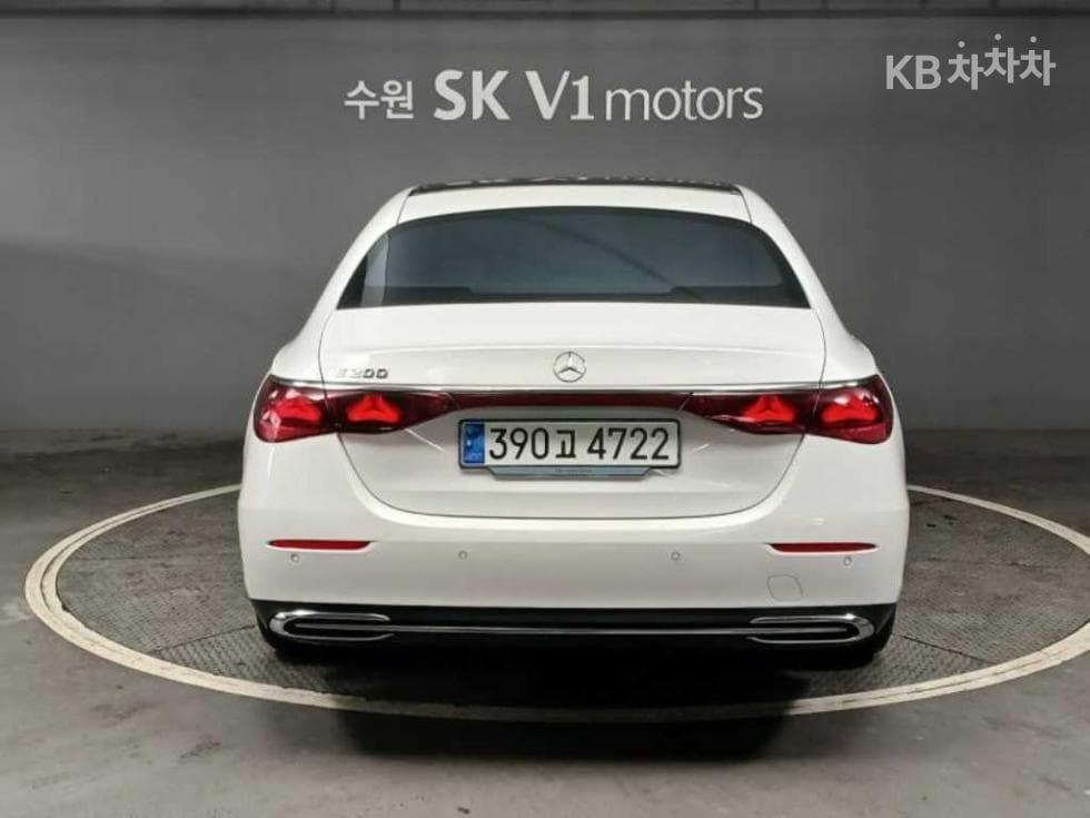 Mercedes-Benz E-클래스 (W214)E200 Avantgrade - 2