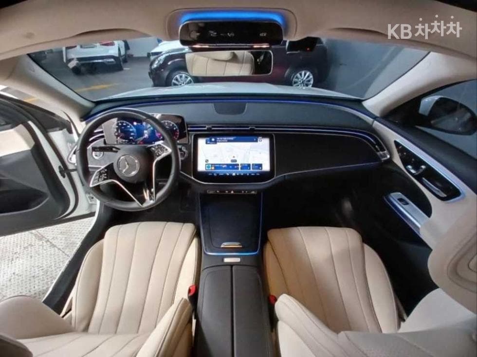 Mercedes-Benz E-클래스 (W214)E200 Avantgrade - 6