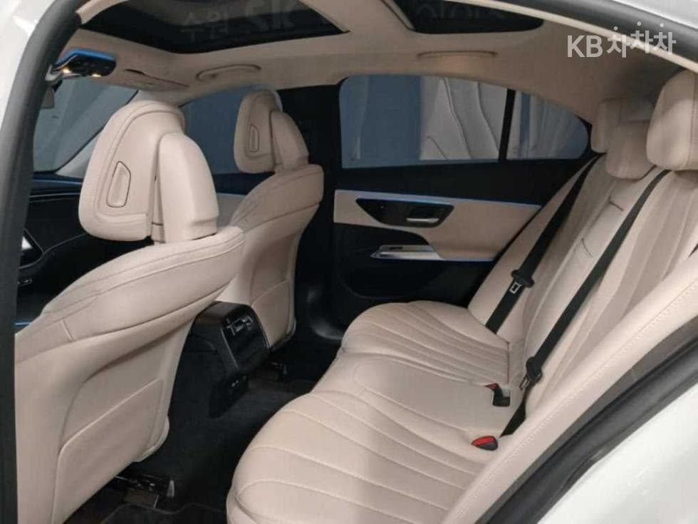 Mercedes-Benz E-클래스 (W214)E200 Avantgrade - 8