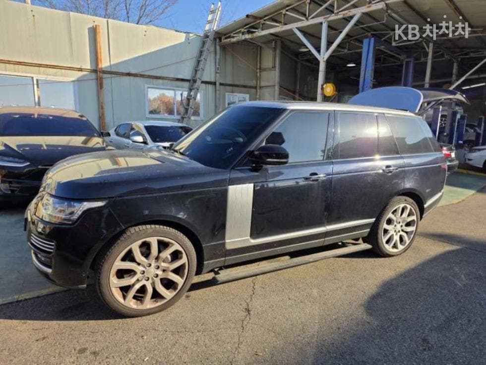 Land Rover Нов Range Rover 4.4 SDV8 Автобиография 405(13~) - Image 1