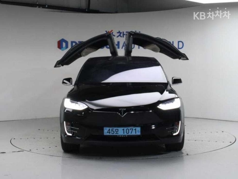 테슬라 Model XLong Range - 3